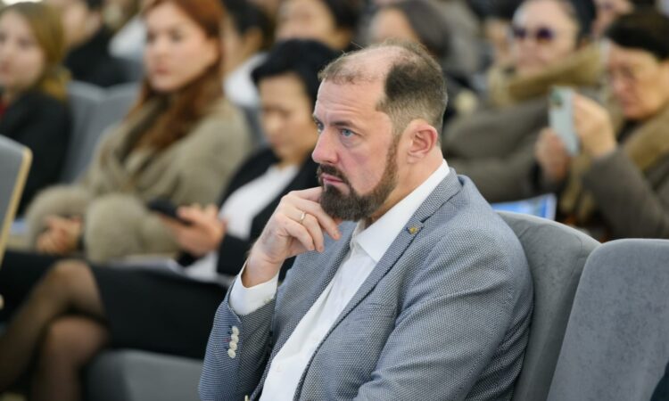 Педагогтардың кәсіби бағдар беру құзыреттілігін дамыту 11
