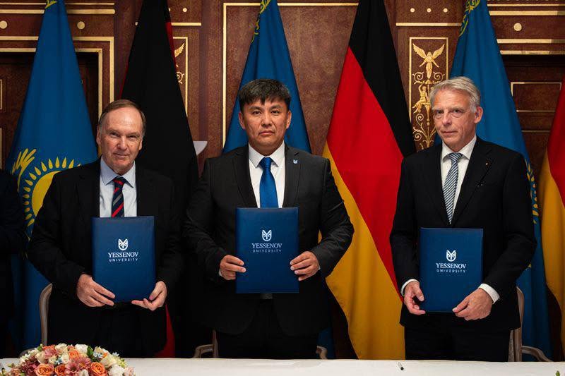 Yessenov University өкілдері Берлинде Қасым-Жомарт Тоқаевтың қатысуымен өткен кездесуге қатысты